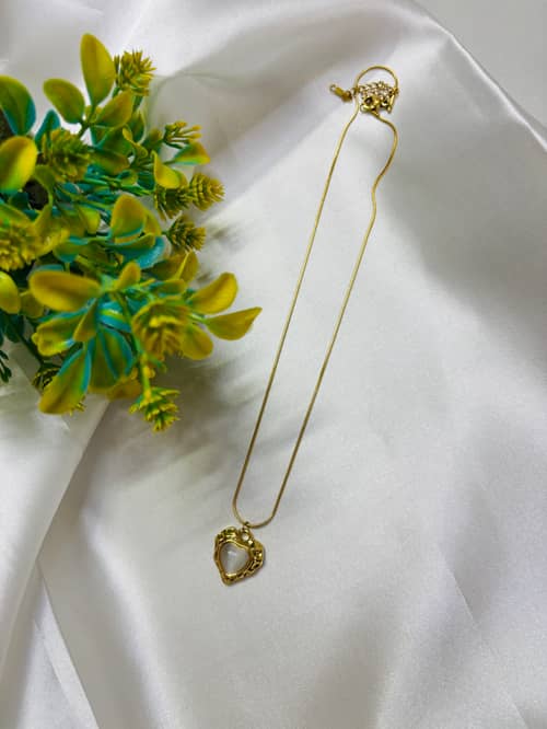 Vintage Pearl Heart Necklace